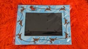 NWT VTG 2009 Petsmart Blue PVC Rubber Winter Santa Reindeer Christmas 4x6 Frame